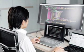陕西 ,php声明和调用变量的符号是什么？